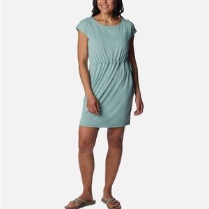 Columbia Omni-Wick Dress Size Small In Olive Green NWOT